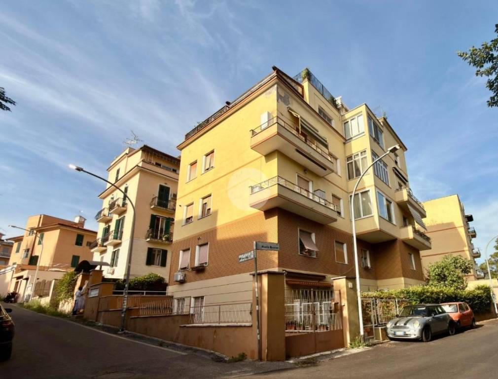appartamento in vendita a Roma in zona Monte Sacro/Talenti