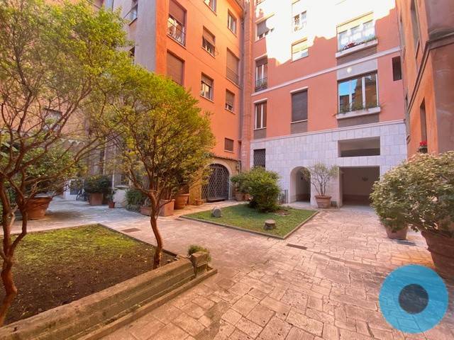 appartamento in vendita a Roma in zona Pigna - Sant'Angelo