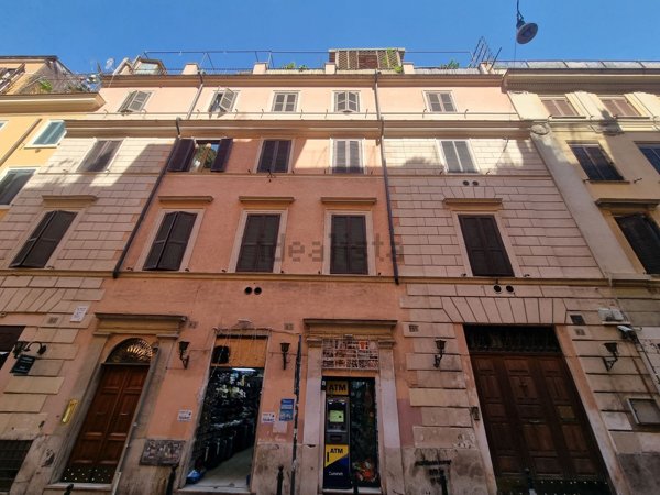 appartamento in vendita a Roma in zona Rione Monti/Campitelli