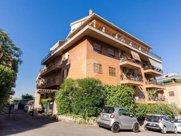 appartamento in vendita a Roma in zona Aurelio