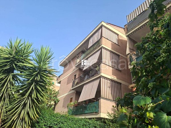 appartamento in vendita a Roma in zona Primavalle
