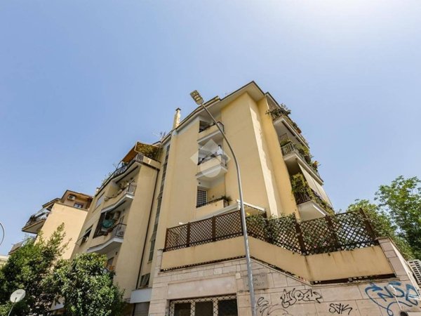 appartamento in vendita a Roma in zona Monte Sacro/Talenti