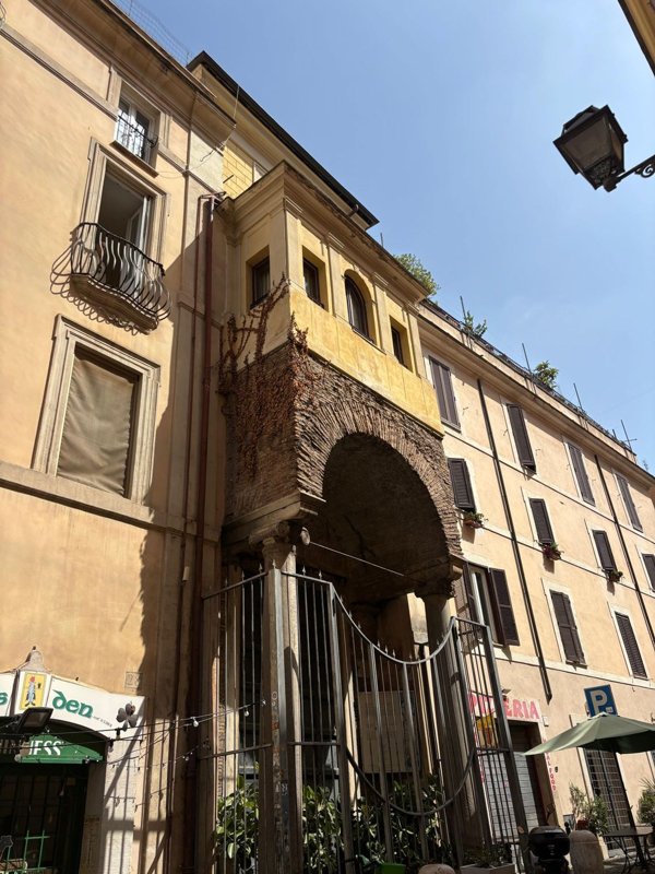 appartamento in vendita a Roma in zona Centro Storico