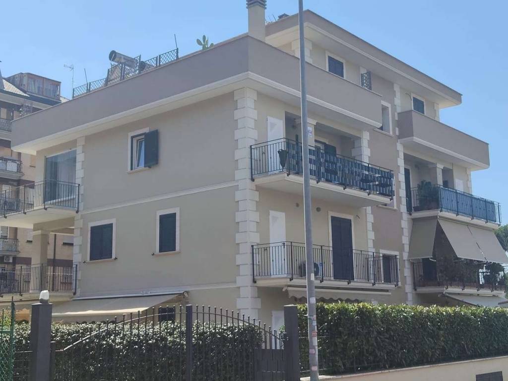 appartamento in vendita a Roma in zona Ponte Mammolo