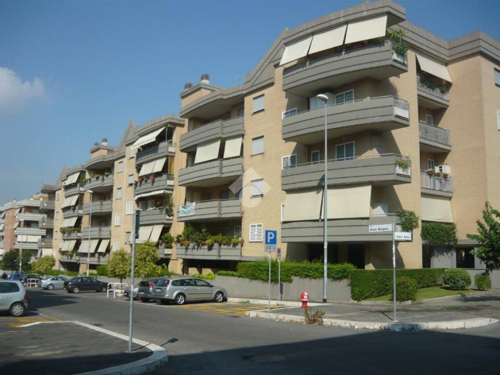 appartamento in vendita a Roma in zona Ponte di Nona
