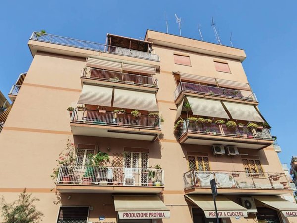 appartamento in vendita a Roma in zona Torrevecchia