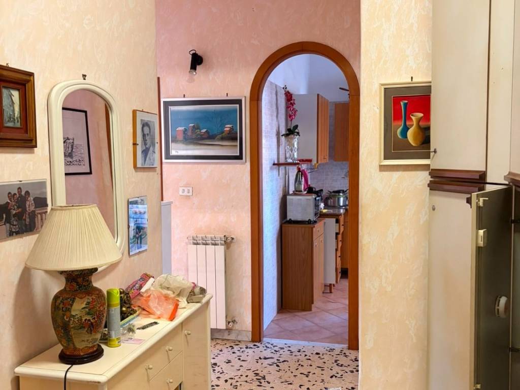 appartamento in vendita a Roma in zona Ostia