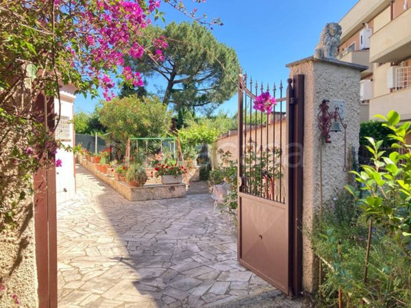 casa indipendente in vendita a Roma in zona Trionfale