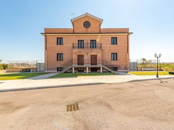 appartamento in vendita a Roma in zona Fonte Laurentina