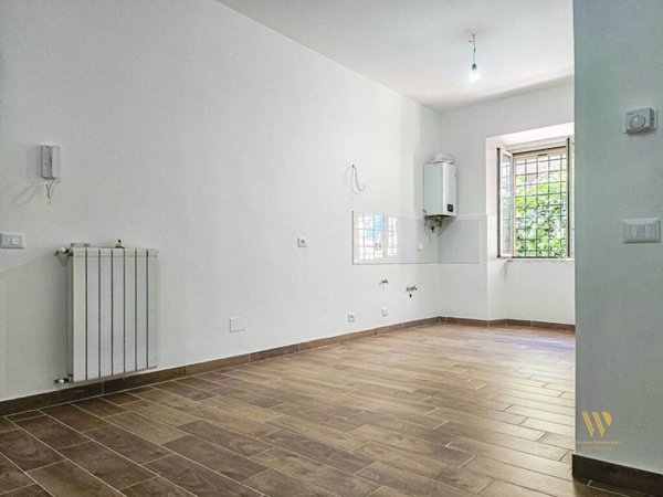 appartamento in vendita a Roma in zona Torre Angela