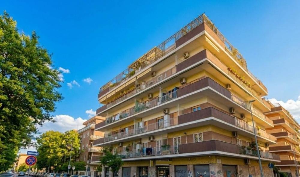appartamento in vendita a Roma in zona Ostia