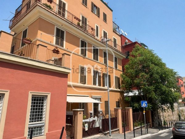 appartamento in vendita a Roma in zona Rione Borgo