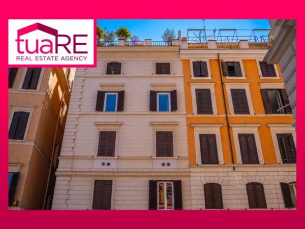 appartamento in vendita a Roma in zona Parione/Sant'Eustachio