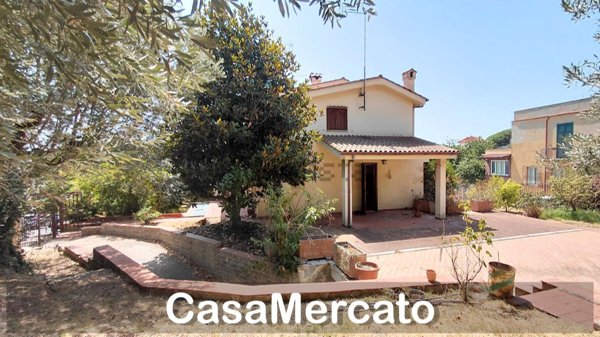 casa indipendente in vendita a Roma in zona Osteria del Curato