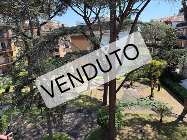 appartamento in vendita a Roma