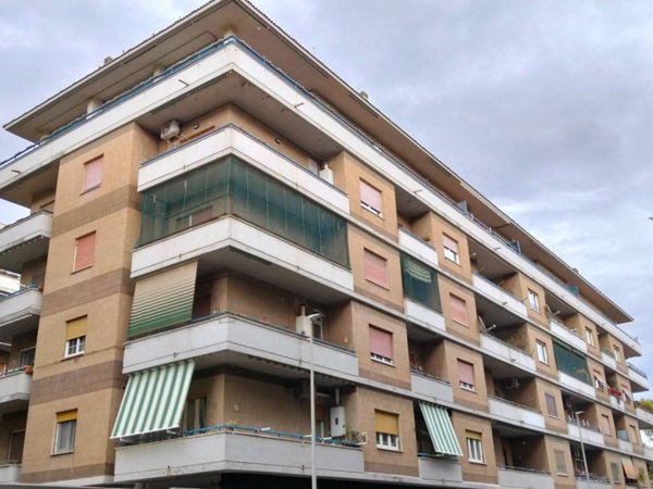 appartamento in vendita a Roma in zona Ostia
