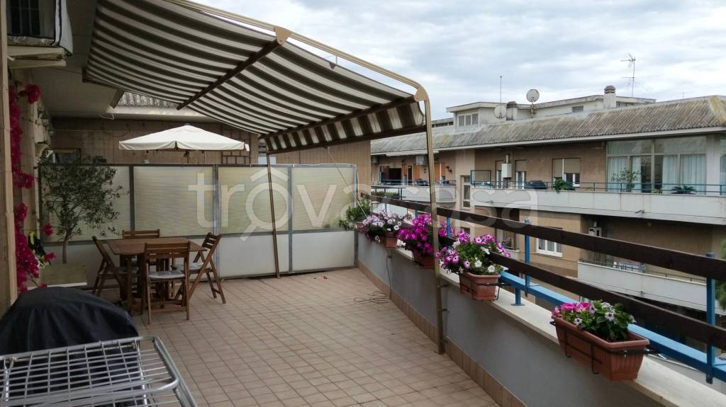 appartamento in vendita a Roma in zona Ostia