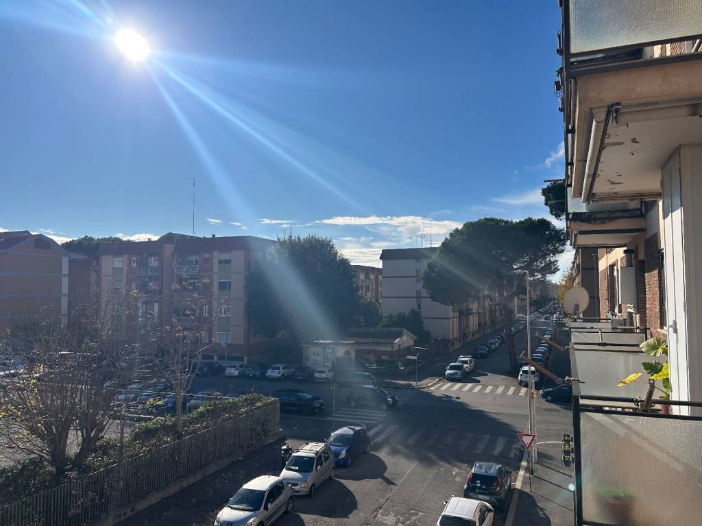 appartamento in vendita a Roma in zona Ostia