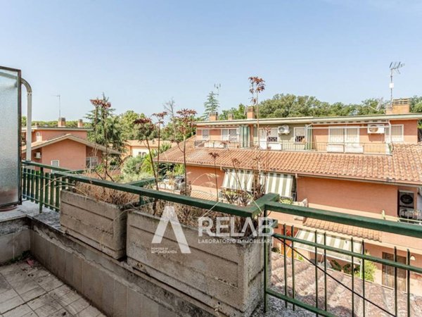 casa indipendente in vendita a Roma in zona Casalotti
