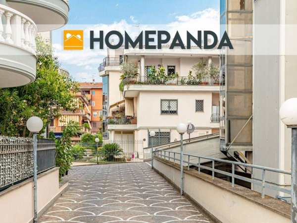 appartamento in vendita a Roma in zona Finocchio