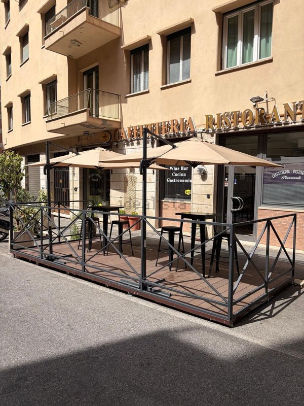 locale commerciale in vendita a Roma in zona Tiburtino