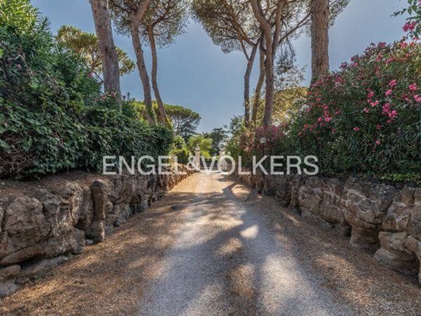 casa indipendente in vendita a Roma