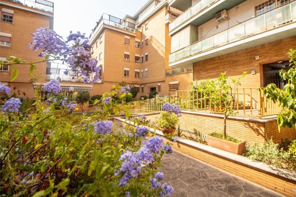 appartamento in vendita a Roma in zona Aurelio