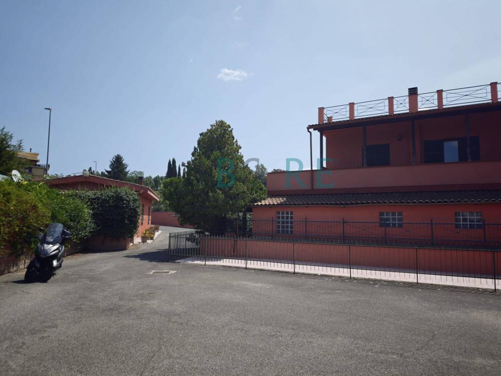 appartamento in vendita a Roma in zona Gianicolense