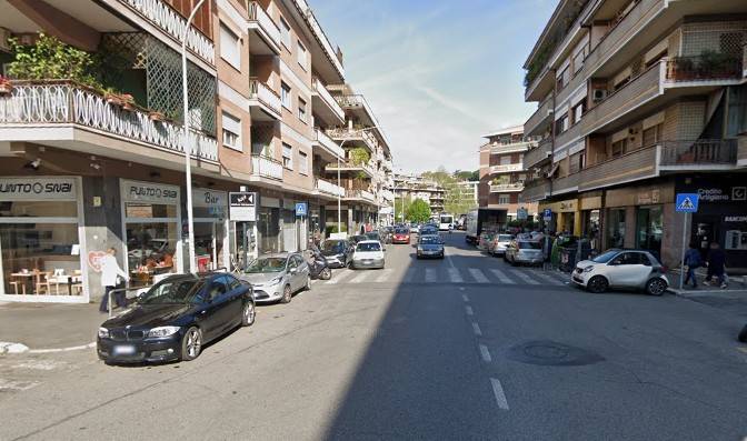 negozio in vendita a Roma in zona Monte Sacro/Talenti