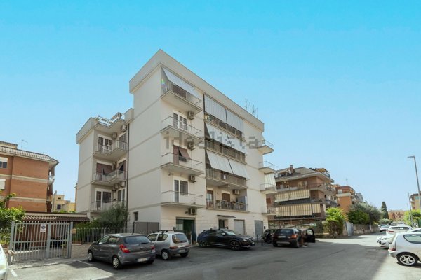 appartamento in vendita a Roma in zona Prenestino-Centocelle