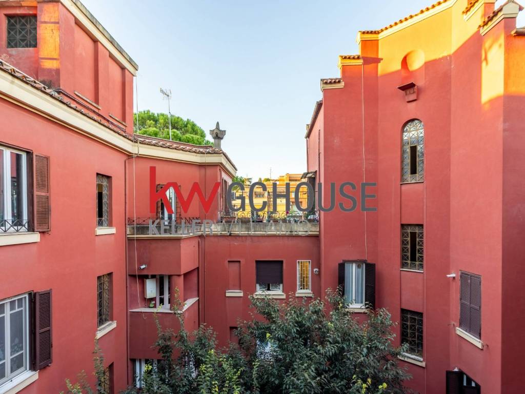 appartamento in vendita a Roma in zona Gianicolense