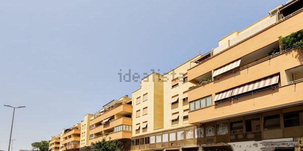 ufficio in vendita a Roma in zona Ponte Mammolo