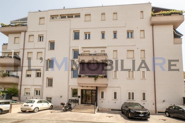 appartamento in vendita a Roma in zona Ostiense