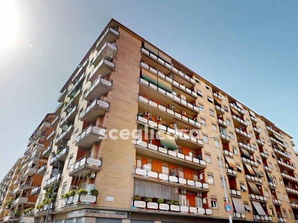 appartamento in vendita a Roma in zona Tuscolano