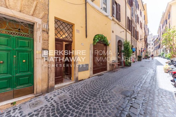 appartamento in vendita a Roma in zona Rione di Ponte