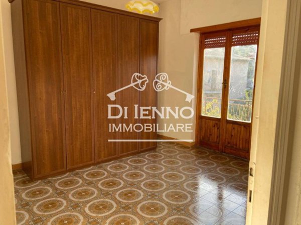 appartamento in vendita a Roma in zona Valle Muricana