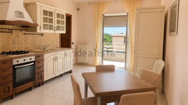 appartamento in vendita a Roma in zona Torre Angela
