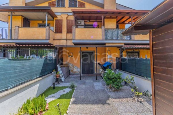 casa indipendente in vendita a Roma in zona Torre Maura