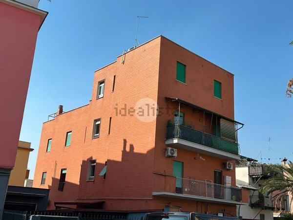 appartamento in vendita a Roma in zona Ponte Mammolo