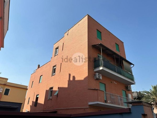 appartamento in vendita a Roma in zona Ponte Mammolo