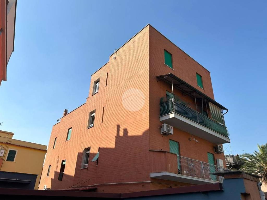 appartamento in vendita a Roma in zona Ponte Mammolo