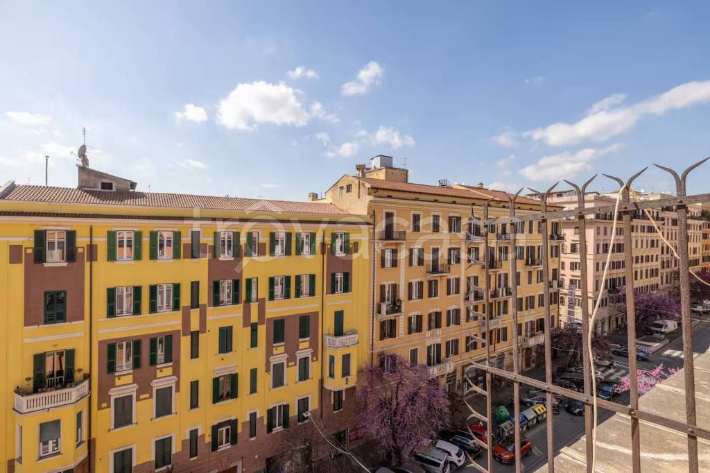 appartamento in vendita a Roma in zona Esquilino