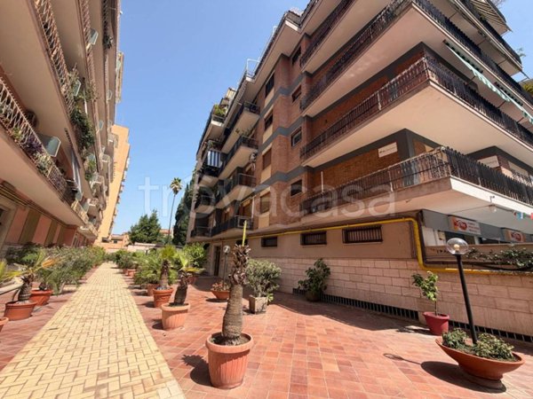 appartamento in vendita a Roma in zona Tuscolano