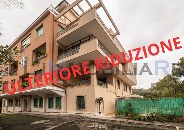 appartamento in vendita a Roma in zona Ostiense