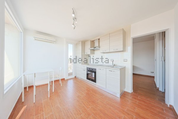 appartamento in vendita a Roma in zona Torre Angela