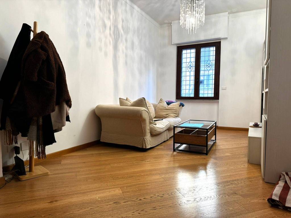 appartamento in vendita a Roma in zona Appio Latino