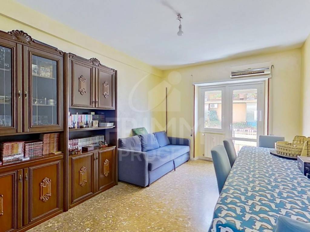 appartamento in vendita a Roma in zona Prenestino-Labicano
