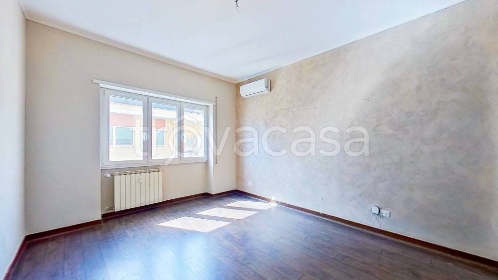 appartamento in vendita a Roma in zona Ostia