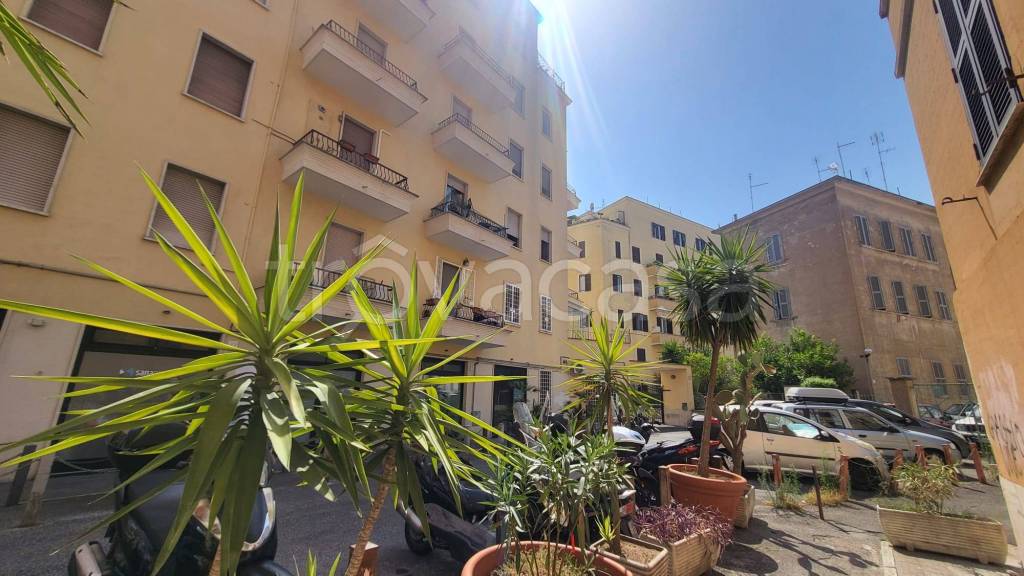 appartamento in vendita a Roma in zona Gianicolense