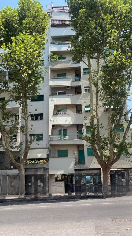 appartamento in vendita a Roma in zona Appio Latino